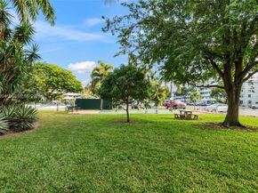 116 Royal Park Dr 4D, Oakland Park FL 33309