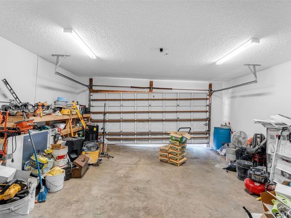 222 NW 14th St, Homestead FL 33030