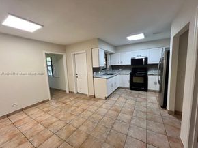 222 NW 14th St, Homestead FL 33030