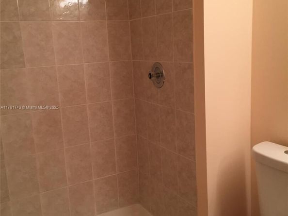 3204 Coral Lake Dr 3204, Coral Springs FL 33065
