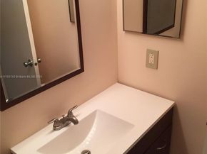 3204 Coral Lake Dr 3204, Coral Springs FL 33065