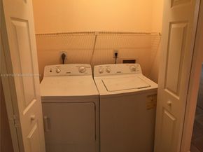 3204 Coral Lake Dr 3204, Coral Springs FL 33065