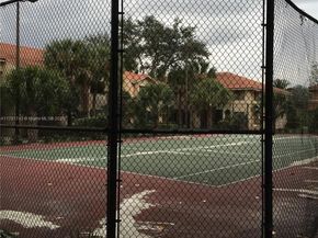 3204 Coral Lake Dr 3204, Coral Springs FL 33065