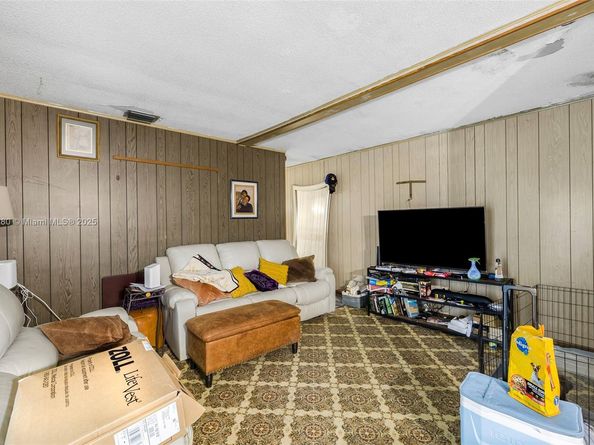 4510 NW 33rd Ave, Miami FL 33142