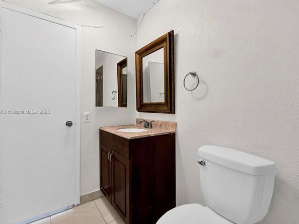 1225 NE 124th St 42B, North Miami FL 33161