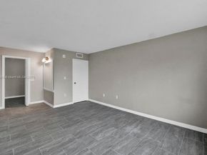 1225 NE 124th St 42B, North Miami FL 33161