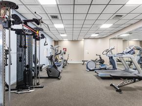 1000 Colony Point Cir 220, Pembroke Pines FL 33026