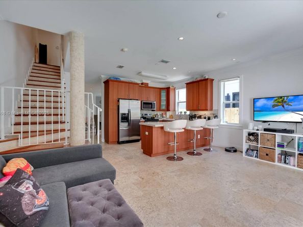3062 New York St 3062, Miami FL 33133