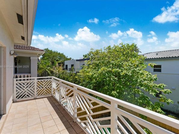3062 New York St 3062, Miami FL 33133