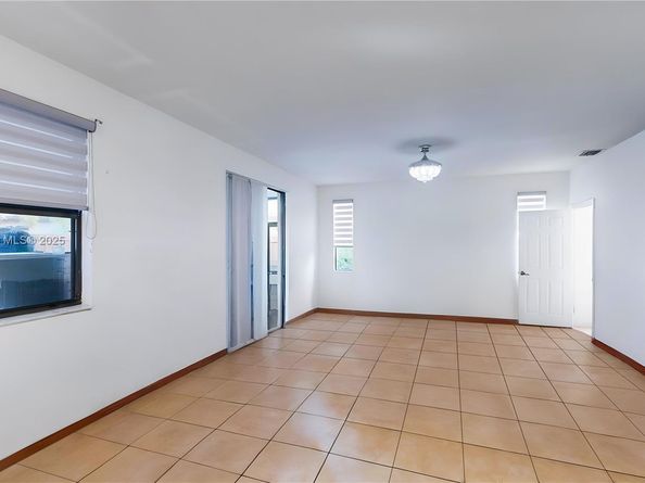 174 SE 35th Ave, Homestead FL 33033