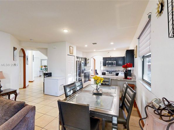 174 SE 35th Ave, Homestead FL 33033