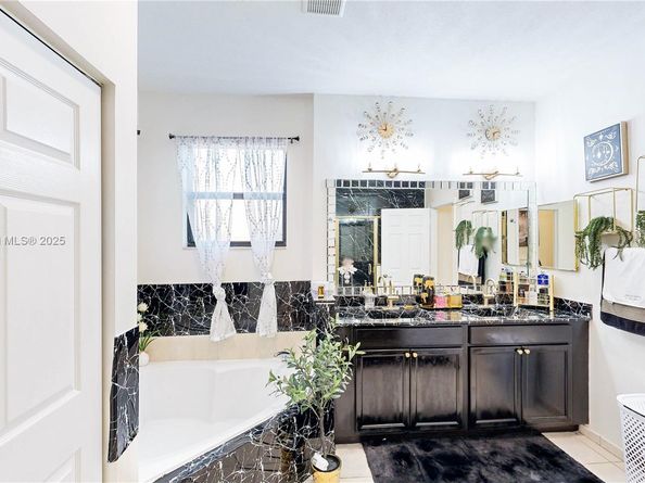 174 SE 35th Ave, Homestead FL 33033