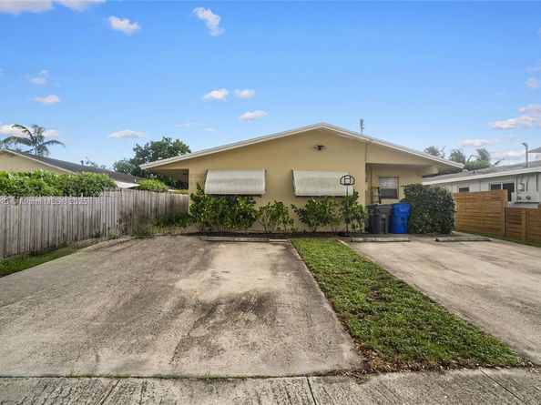 5850 Lincoln St, Hollywood FL 33021