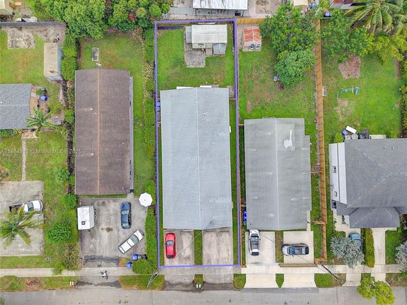 5850 Lincoln St, Hollywood FL 33021