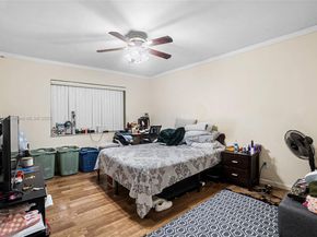 5850 Lincoln St, Hollywood FL 33021