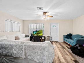 5850 Lincoln St, Hollywood FL 33021