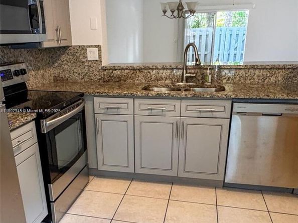 1921 NE 15th Ave, Fort Lauderdale FL 33305