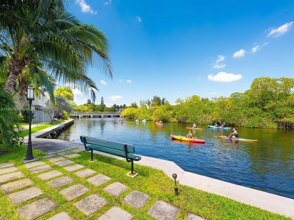 1921 NE 15th Ave, Fort Lauderdale FL 33305