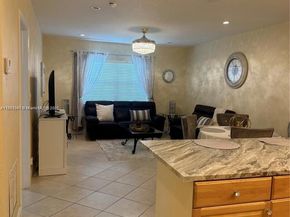 1520 Mckinley St 103E, Hollywood FL 33020