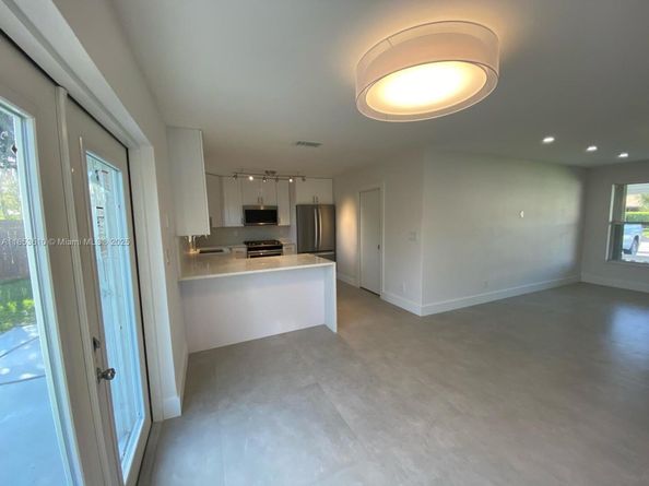 1630 NE 34th Ct, Pompano Beach FL 33064