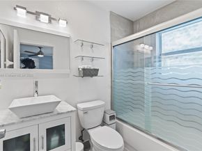 1621 SE 30th St, Homestead FL 33035