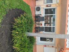 900 SW 11th Ave 8C, Hallandale Beach FL 33009