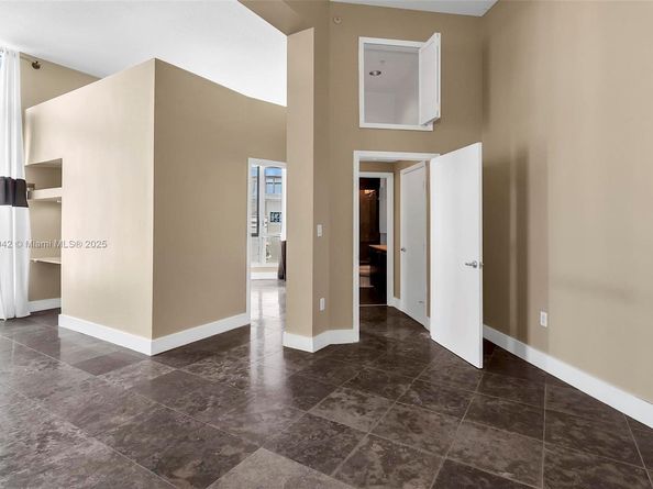 9055 SW 73rd Ct 606, Miami FL 33156