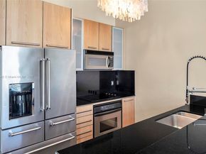 9055 SW 73rd Ct 606, Miami FL 33156