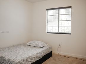 1202 NW 208th Ter, Miami Gardens FL 33169