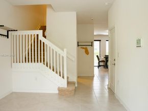 1202 NW 208th Ter, Miami Gardens FL 33169