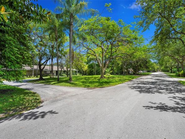 12365 SW 60th Ct, Pinecrest FL 33156