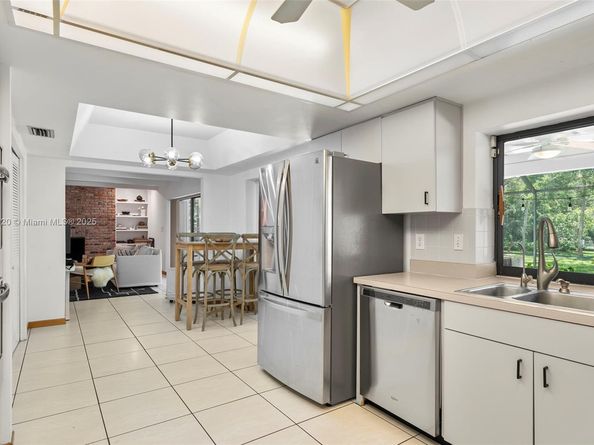12365 SW 60th Ct, Pinecrest FL 33156