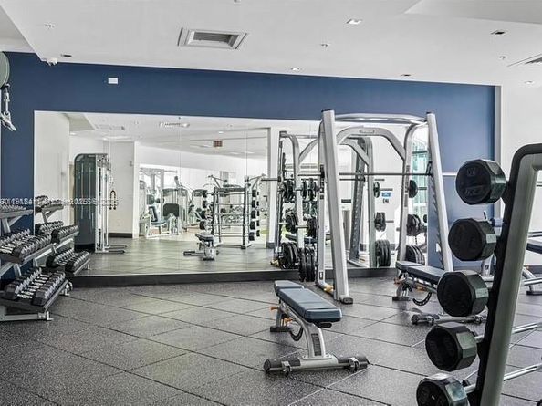 3301 NE 1 ave M0514, Miami FL 33137