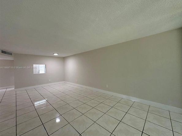 1501 NE 191st St C108, Miami FL 33179