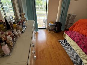 9525 SW 148th Ave Cir, Miami FL 33196