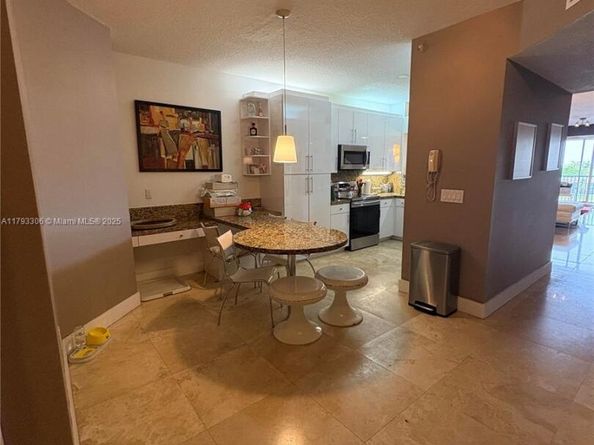 10730 NW 66th St 512, Doral FL 33178