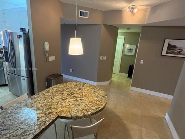 10730 NW 66th St 512, Doral FL 33178