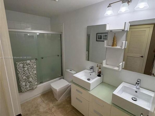 10730 NW 66th St 512, Doral FL 33178