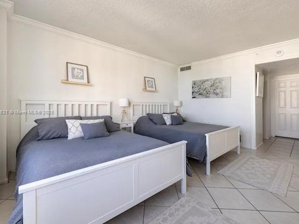 5601 Collins Ave 923, Miami Beach FL 33140