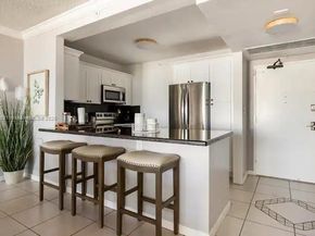 5601 Collins Ave 923, Miami Beach FL 33140