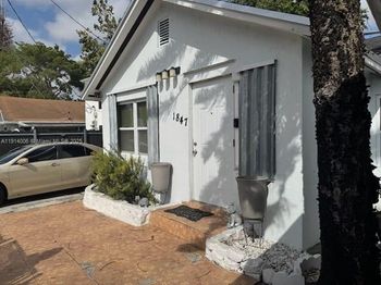 1847 NW 18th Ave