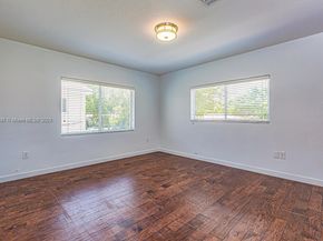 2880-2882 S Le Jeune Rd, Coral Gables FL 33134