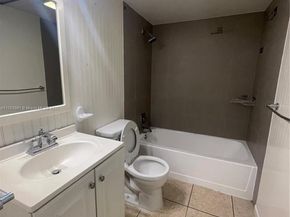 4200 NW 3rd Ct 134, Plantation FL 33317