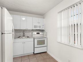 4120 SW 19th St, West Park FL 33023