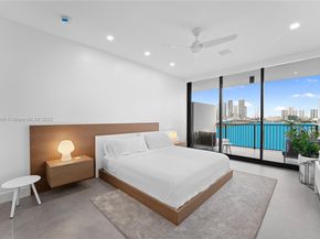 1000 Venetian Way 1006, Miami FL 33139