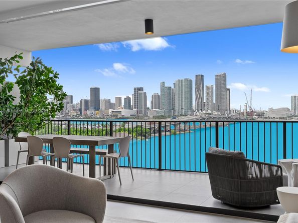 1000 Venetian Way 1006, Miami FL 33139