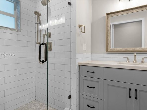 14590 SW 81st Ave, Palmetto Bay FL 33158