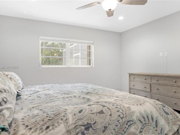 14590 SW 81st Ave, Palmetto Bay FL 33158