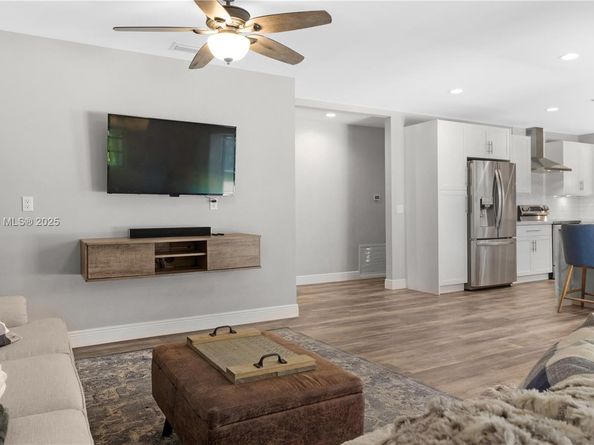 14590 SW 81st Ave, Palmetto Bay FL 33158