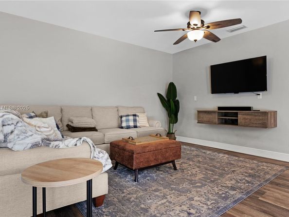 14590 SW 81st Ave, Palmetto Bay FL 33158